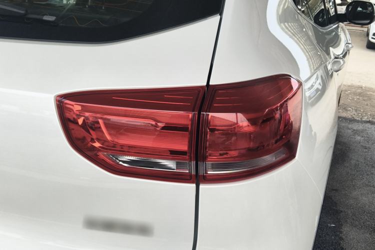 Used Haval H4 2018 Red-Label 1.5 GDIT DCT Fashion Edition Exterior 3