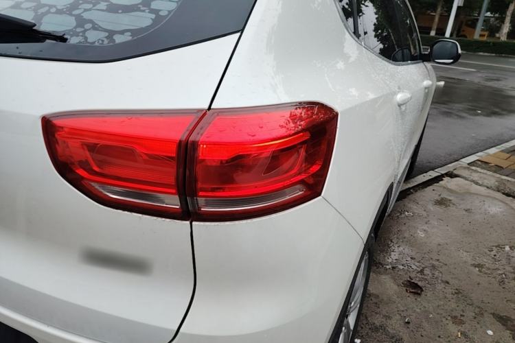 Used Haval H4 2018 Red-Label 1.5 GDIT DCT Fashion Edition Exterior 3