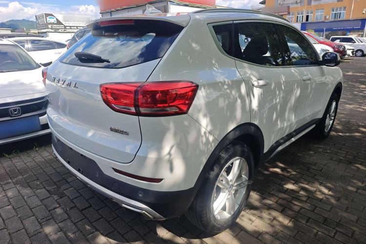 Used Haval H4 2018 Red-Label 1.5 GDIT DCT Fashion Edition Exterior 3