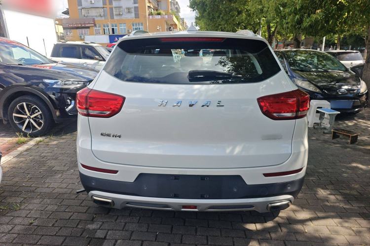 Used Haval H4 2018 Red-Label 1.5 GDIT DCT Fashion Edition Exterior 4