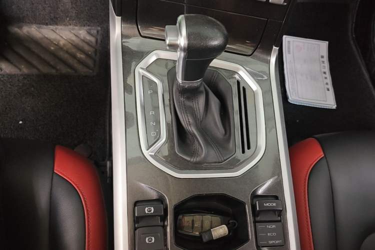 Used Haval H4 2018 Red-Label 1.5 GDIT DCT Fashion Edition Gear Lever