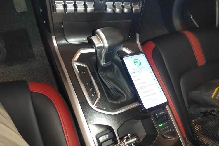 Used Haval H4 2018 Red-Label 1.5 GDIT DCT Fashion Edition Gear Lever