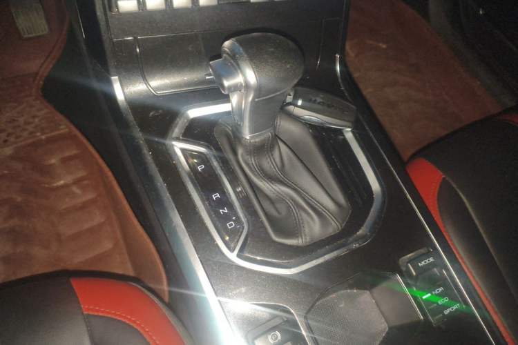 Used Haval H4 2018 Blue Label 1.5 GDIT DCT Fashion Edition Gear Lever