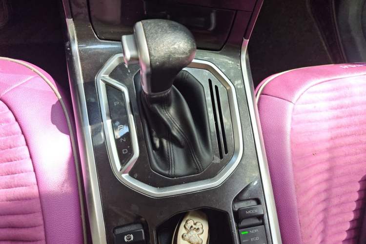 Used Haval H4 2018 Blue Label 1.5 GDIT DCT Fashion Edition Gear Lever