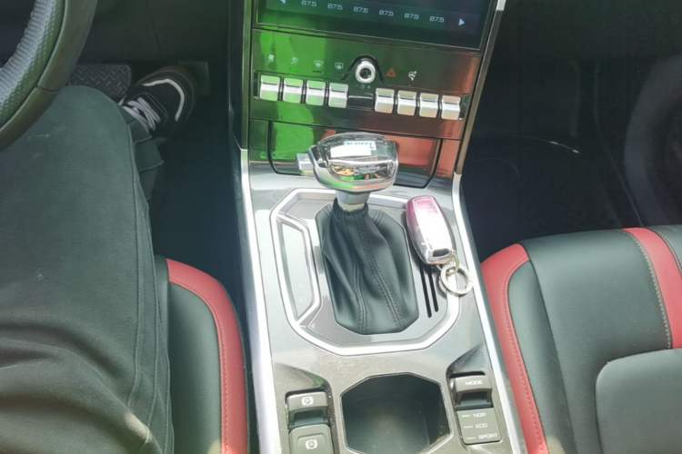 Used Haval H4 2018 Blue Label 1.5 GDIT DCT Fashion Edition Gear Lever
