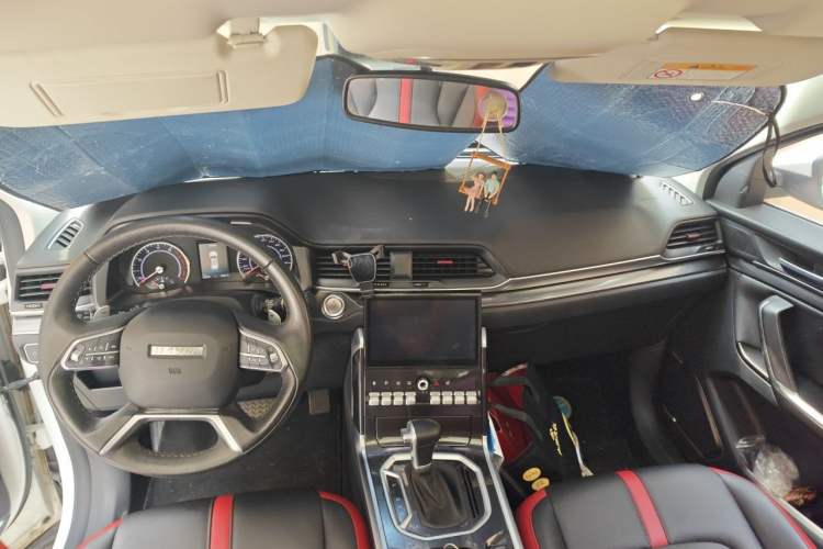 Used Haval H4 2018 Blue Label 1.5 GDIT DCT Fashion Edition Headliner