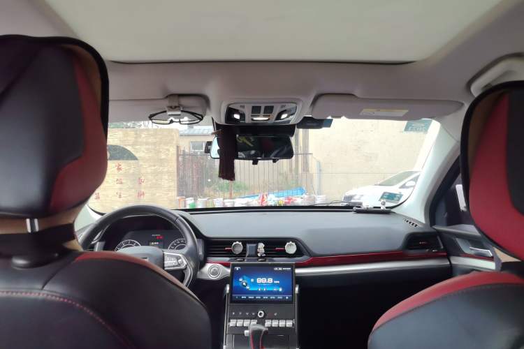 Used Haval H4 2018 Blue Label 1.5 GDIT DCT Fashion Edition Headliner