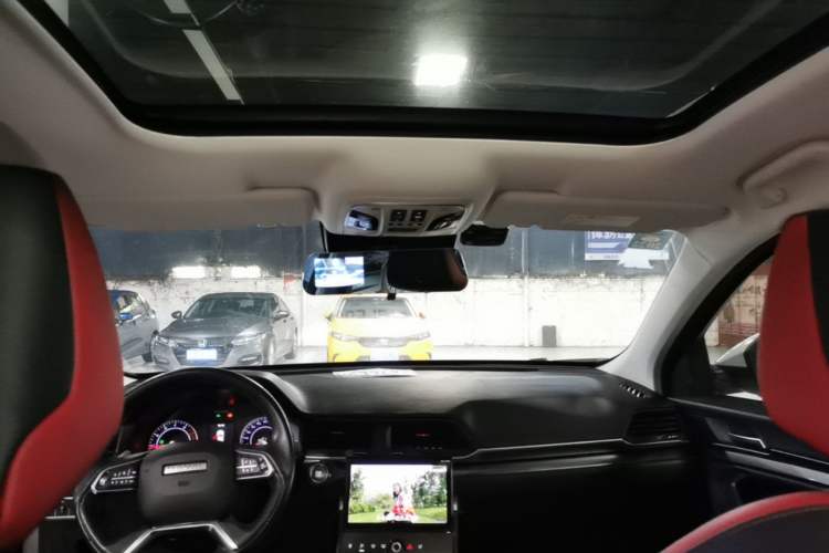Used Haval H4 2018 Red-Label 1.5 GDIT DCT Fashion Edition Headliner