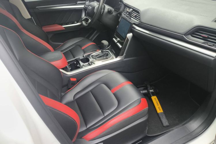 Used Haval H4 2018 Blue Label 1.5 GDIT DCT Fashion Edition Interior 1