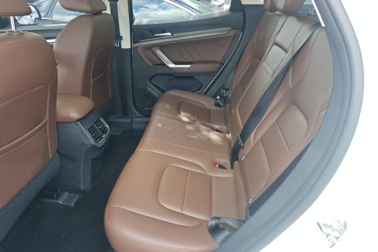 Used Haval H4 2018 Red-Label 1.5 GDIT DCT Fashion Edition Interior 1