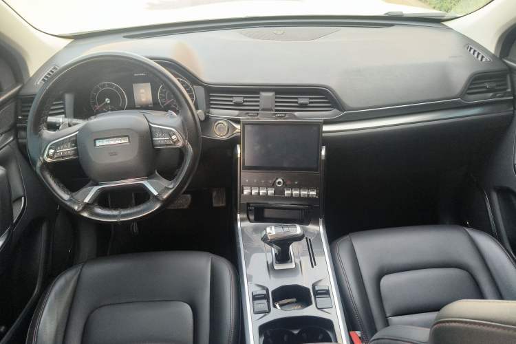 Used Haval H4 2018 Red-Label 1.3 GDIT DCT Fashion Edition Interior 3
