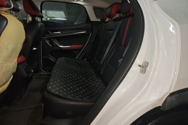 Used Haval H4 2018 Blue Label 1.5 GDIT DCT Fashion Edition Interior 4
