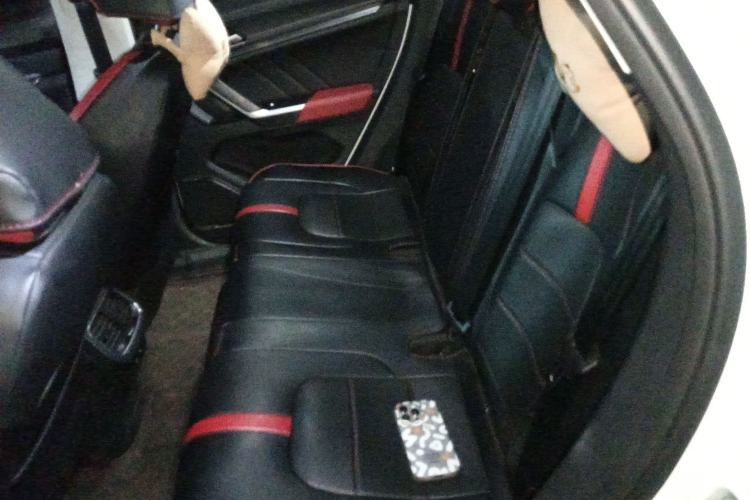 Used Haval H4 2018 Blue Label 1.5 GDIT DCT Fashion Edition Interior 4