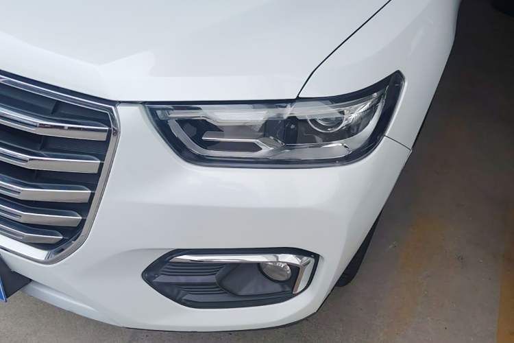 Used Haval H4 2018 Red-Label 1.5 GDIT DCT Fashion Edition Left Front Headlight