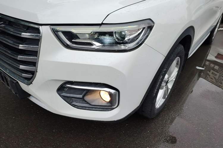 Used Haval H4 2018 Red-Label 1.5 GDIT DCT Fashion Edition Left Front Headlight