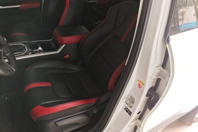 Used Haval H4 2018 Red-Label 1.5 GDIT DCT Fashion Edition Left Front Seat