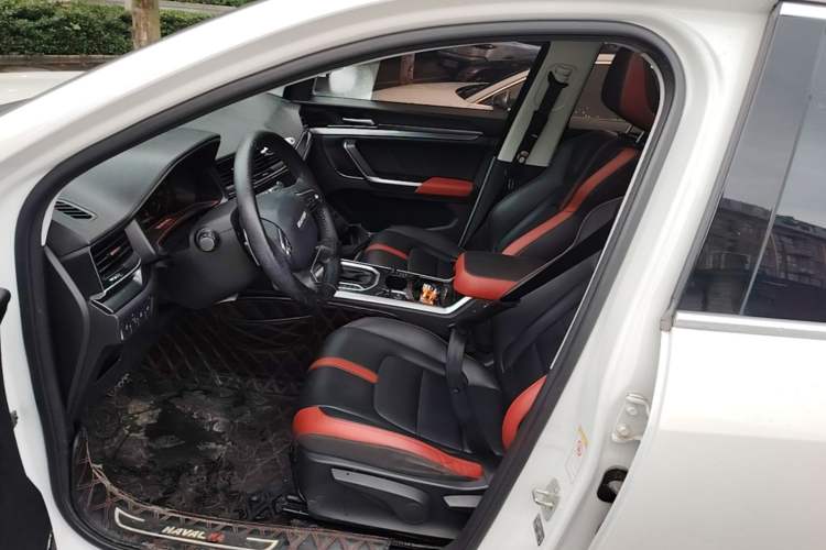 Used Haval H4 2018 Red-Label 1.5 GDIT DCT Fashion Edition Left Front Seat