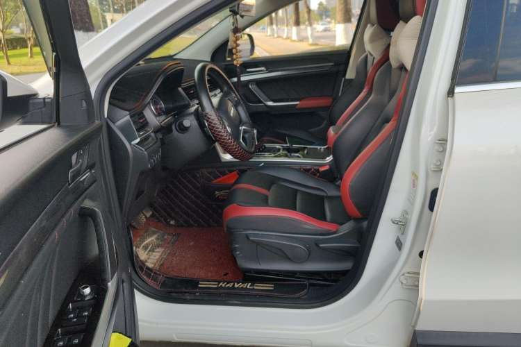 Used Haval H4 2018 Red-Label 1.5 GDIT DCT Fashion Edition Left Front Seat
