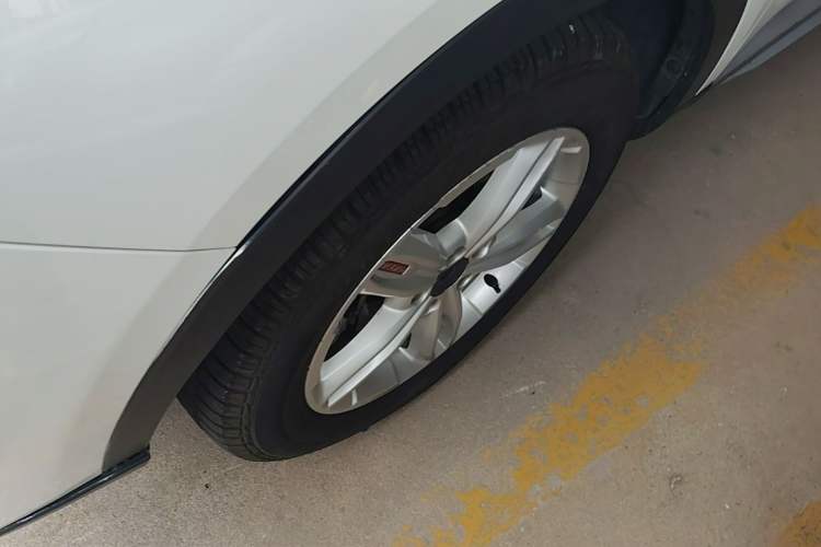 Used Haval H4 2018 Red-Label 1.5 GDIT DCT Fashion Edition Left Front Wheel Hub