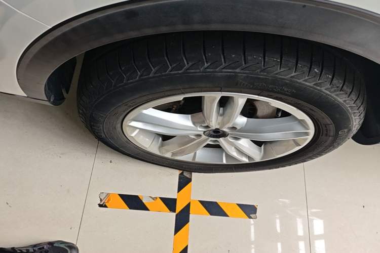 Used Haval H4 2018 Red-Label 1.5 GDIT DCT Fashion Edition Left Front Wheel Hub