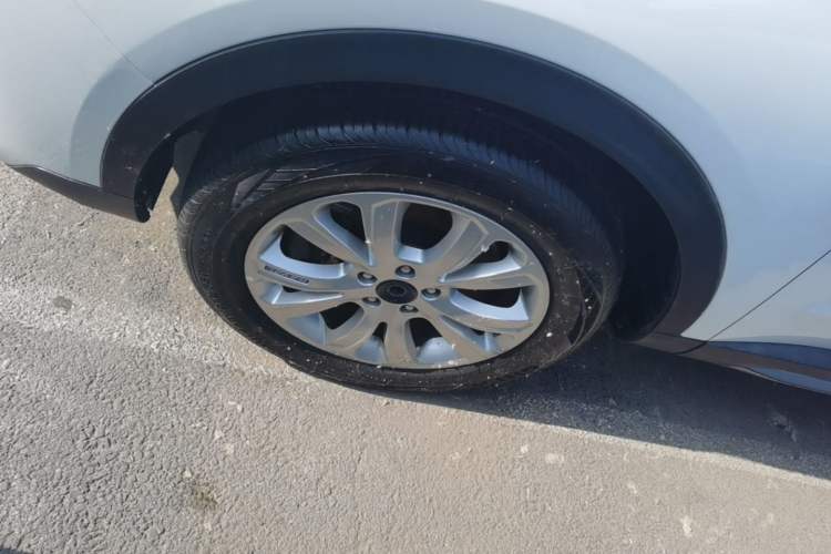 Used Haval H4 2018 Blue Label 1.5 GDIT DCT Fashion Edition Left Front Wheel Hub