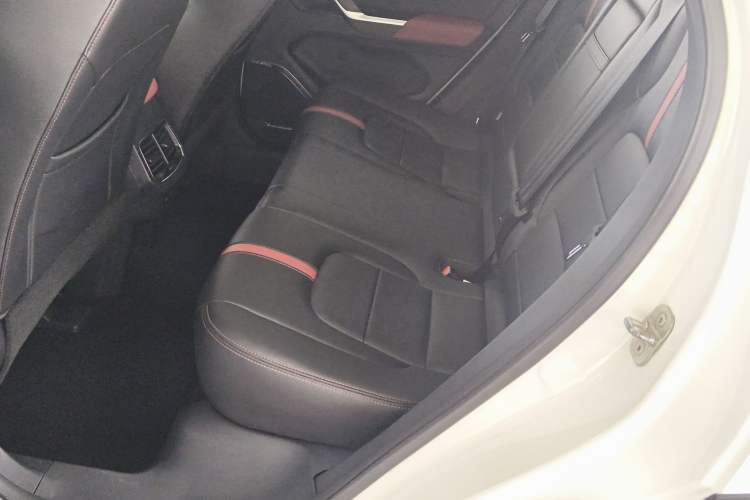 Used Haval H4 2018 Red-Label 1.5 GDIT DCT Fashion Edition Left Rear Seat