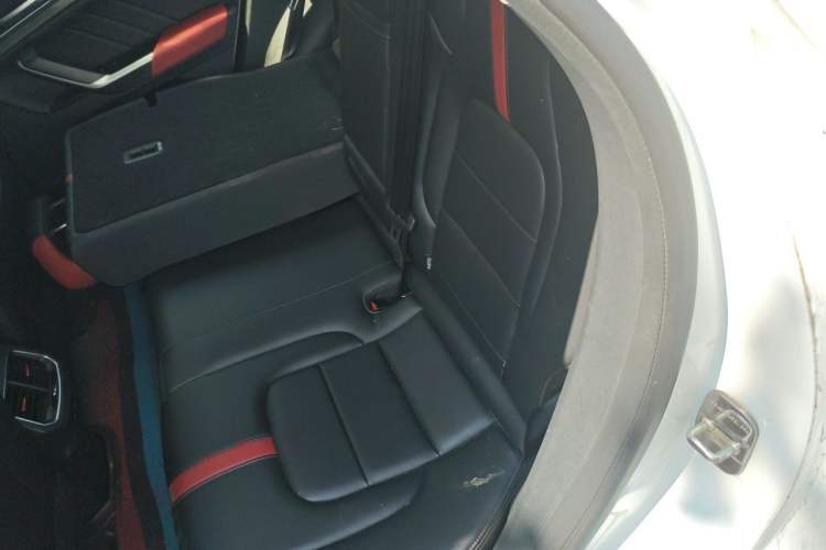 Used Haval H4 2018 Blue Label 1.5 GDIT DCT Fashion Edition Left Rear Seat