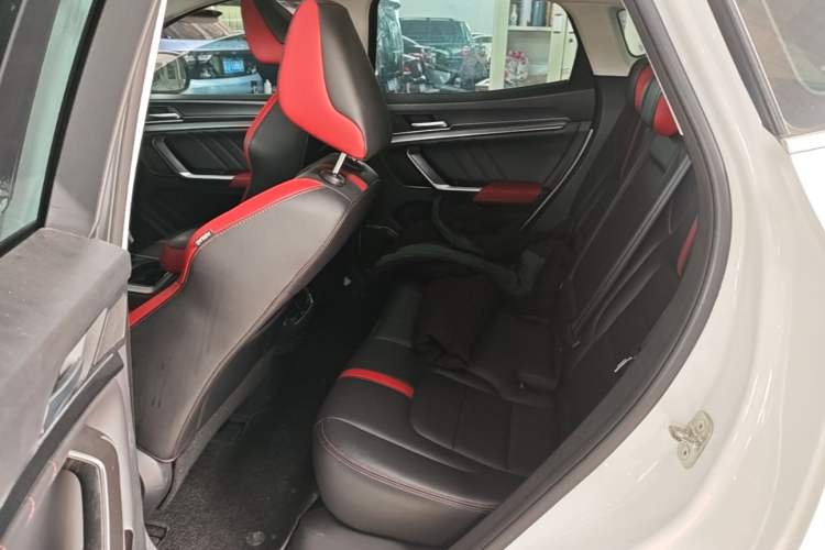Used Haval H4 2018 Red-Label 1.5 GDIT DCT Fashion Edition Left Rear Seat