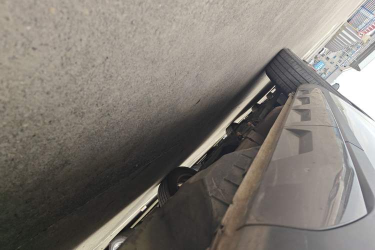 Used Haval H4 2018 Blue Label 1.5 GDIT DCT Fashion Edition Left Side Sill