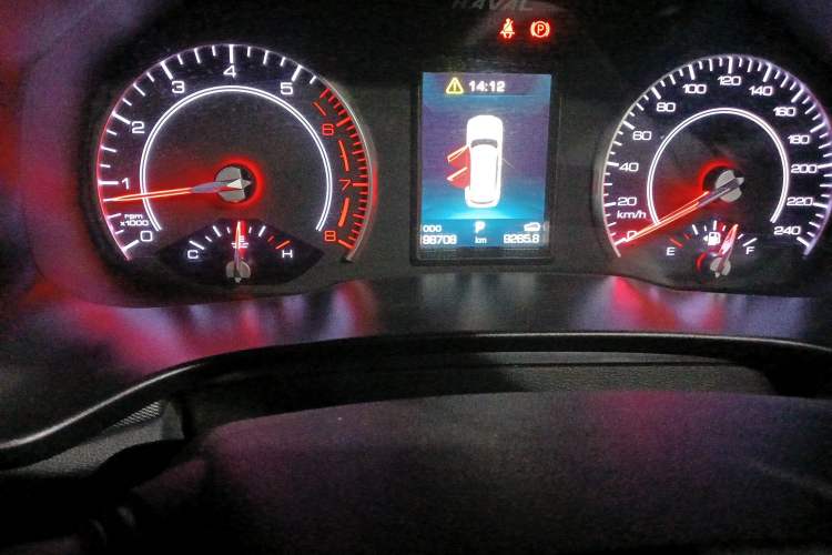 Used Haval H4 2018 Blue Label 1.5 GDIT DCT Fashion Edition Odometer Close Up