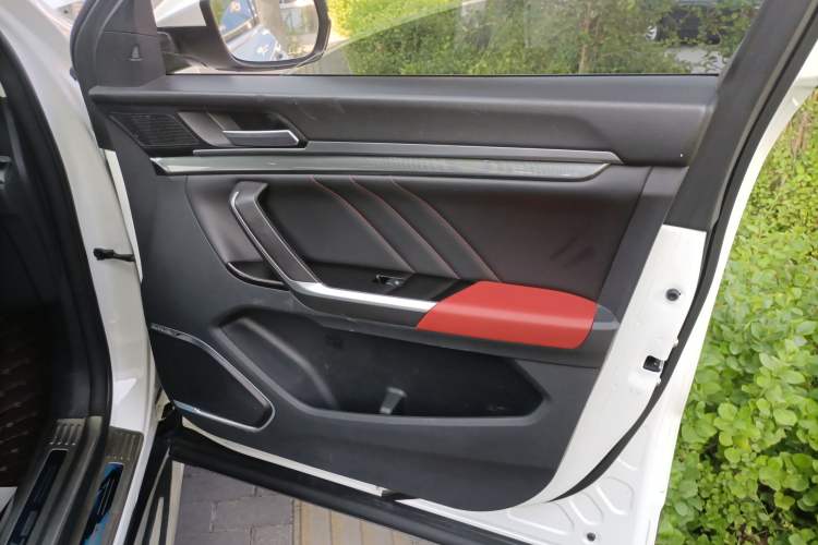 Used Haval H4 2018 Red-Label 1.5 GDIT DCT Fashion Edition Right Front Door Interior