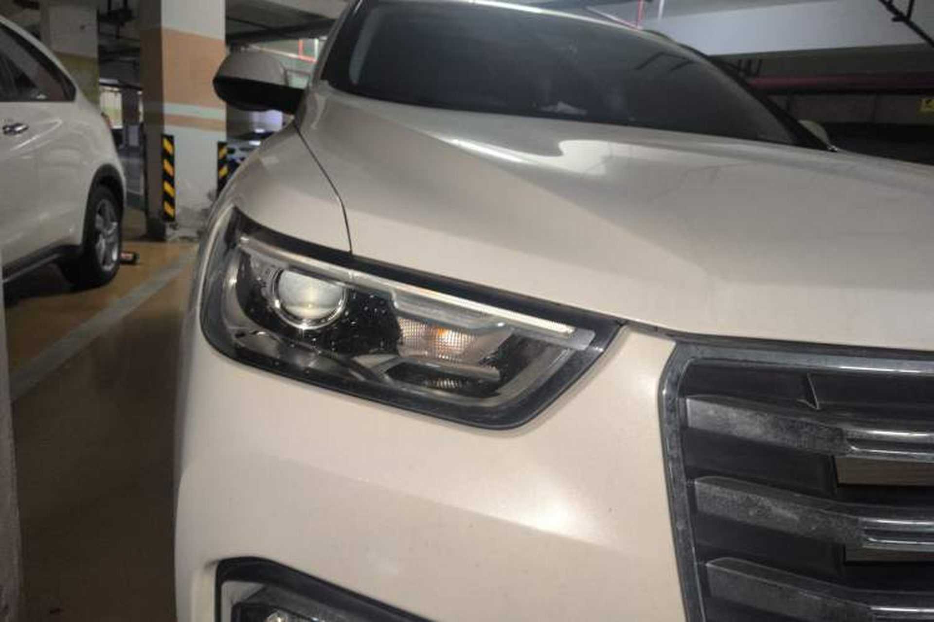 Used Haval H4 2018 Red-Label 1.5 GDIT DCT Fashion Edition Right Front Headlight