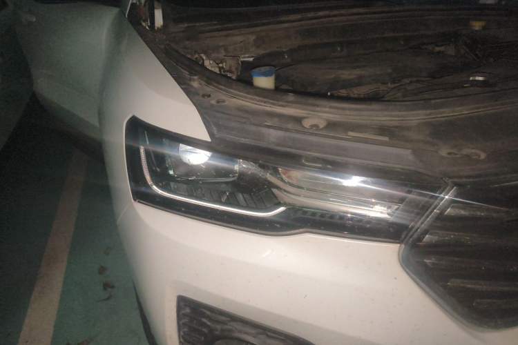 Used Haval H4 2018 Blue Label 1.5 GDIT DCT Fashion Edition Right Front Headlight