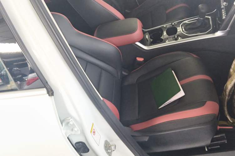 Used Haval H4 2018 Red-Label 1.5 GDIT DCT Fashion Edition Right Front Seat