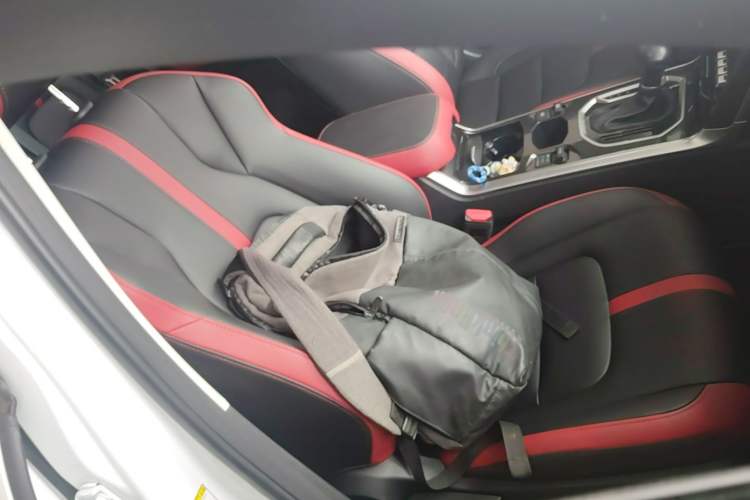 Used Haval H4 2018 Red-Label 1.5 GDIT DCT Fashion Edition Right Front Seat