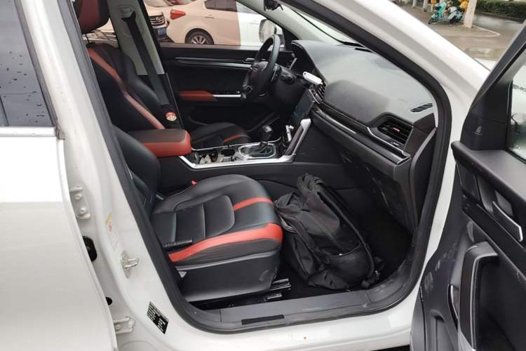 Used Haval H4 2018 Red-Label 1.5 GDIT DCT Fashion Edition Right Front Seat