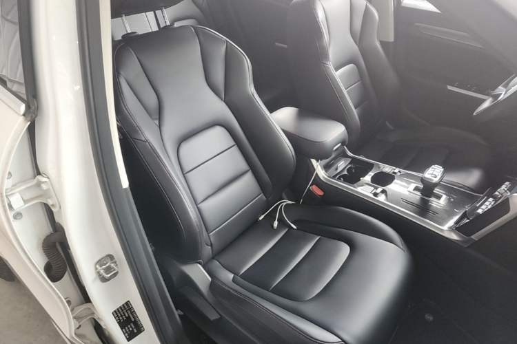 Used Haval H4 2018 Red-Label 1.3 GDIT DCT Fashion Edition Right Front Seat