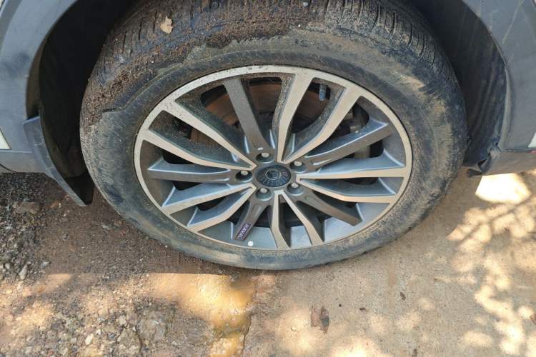 Used Haval H4 2018 Blue Label 1.5 GDIT DCT Fashion Edition Right Front Wheel Hub