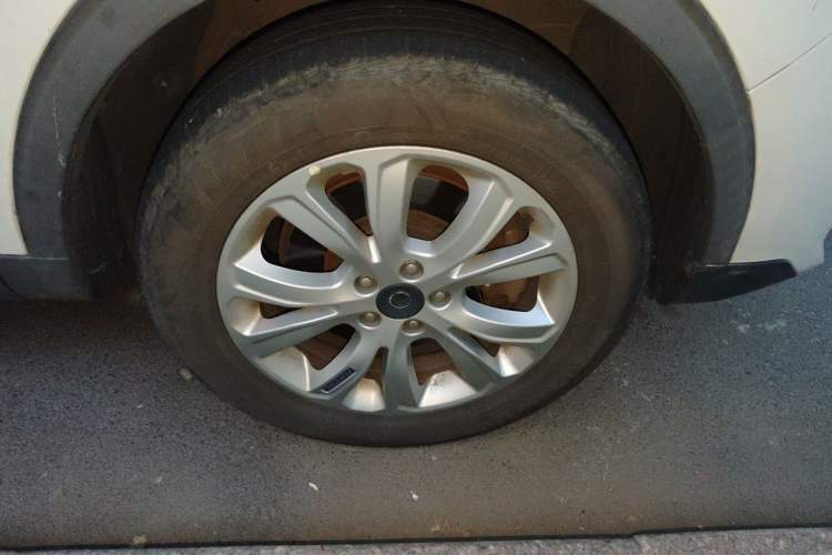 Used Haval H4 2018 Blue Label 1.5 GDIT DCT Fashion Edition Right Front Wheel Hub