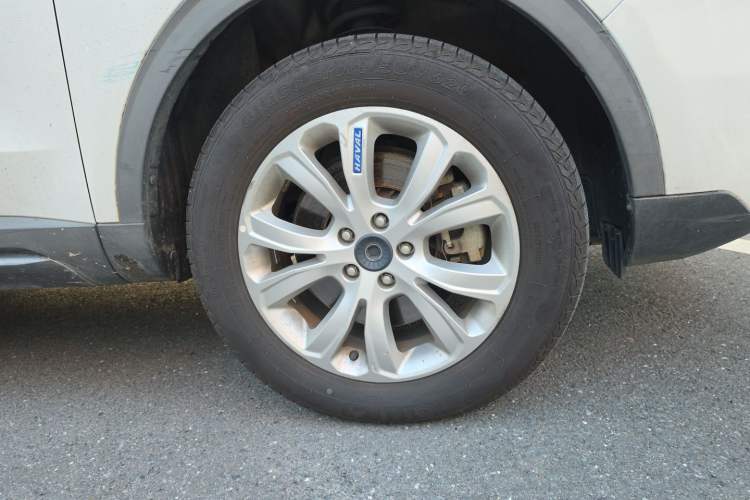 Used Haval H4 2018 Blue Label 1.5 GDIT DCT Fashion Edition Right Front Wheel Hub