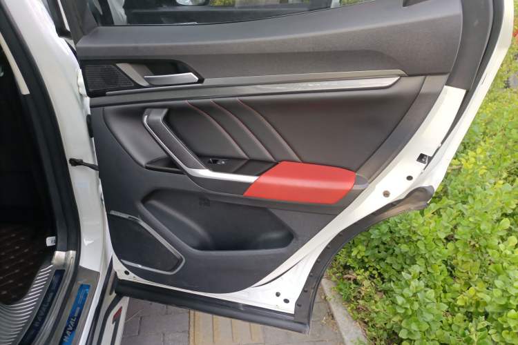 Used Haval H4 2018 Red-Label 1.5 GDIT DCT Fashion Edition Right Rear Door Interior