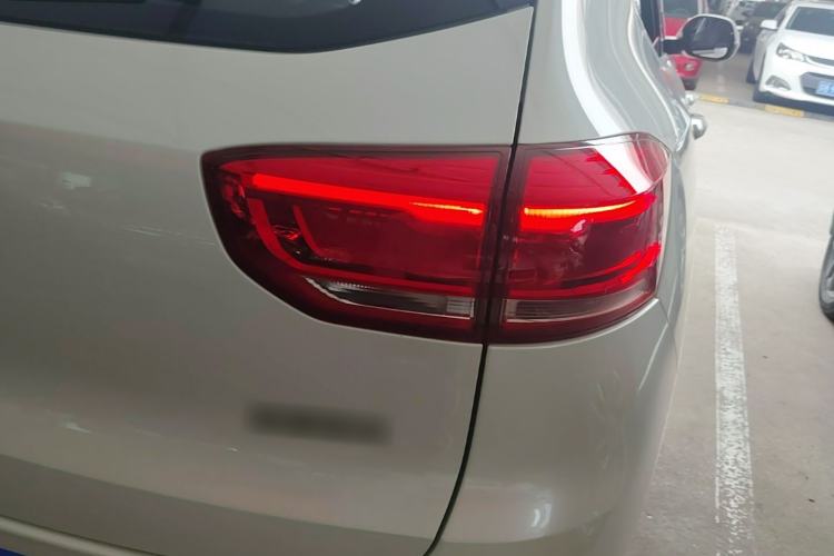 Used Haval H4 2018 Red-Label 1.5 GDIT DCT Fashion Edition Right Rear Taillight