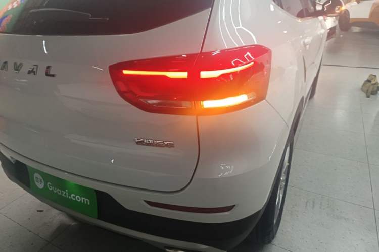 Used Haval H4 2018 Red-Label 1.5 GDIT DCT Fashion Edition Right Rear Taillight