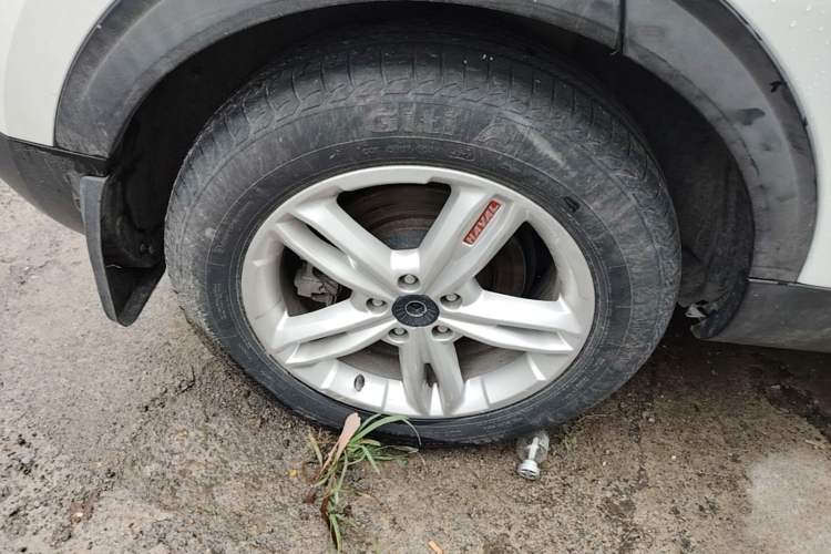 Used Haval H4 2018 Red-Label 1.5 GDIT DCT Fashion Edition Right Rear Wheel Hub