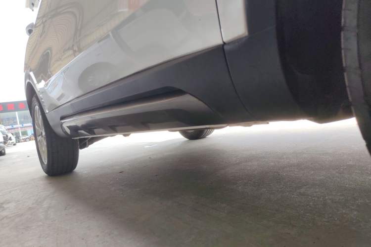 Used Haval H4 2018 Blue Label 1.5 GDIT DCT Fashion Edition Right Side Sill