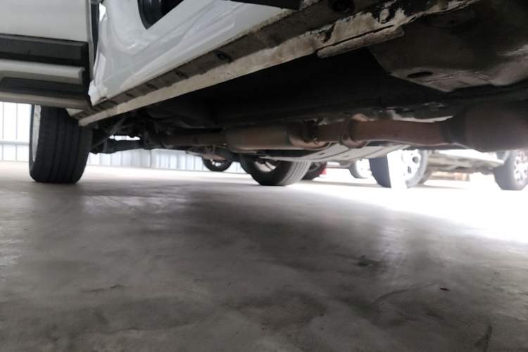 Used Haval H4 2018 Red-Label 1.3 GDIT DCT Fashion Edition Right Side Sill