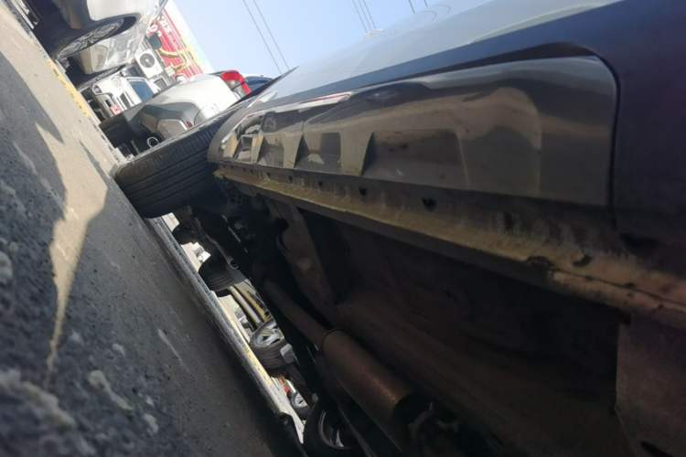 Used Haval H4 2018 Blue Label 1.5 GDIT DCT Fashion Edition Right Side Sill
