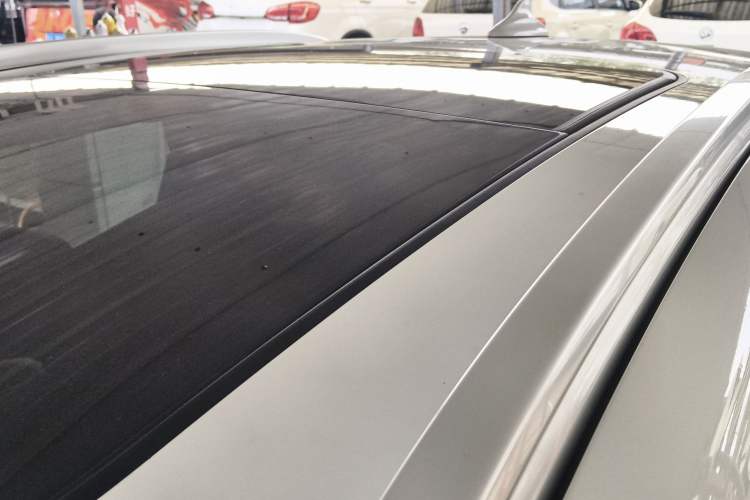 Used Haval H4 2018 Red-Label 1.5 GDIT DCT Fashion Edition Roof