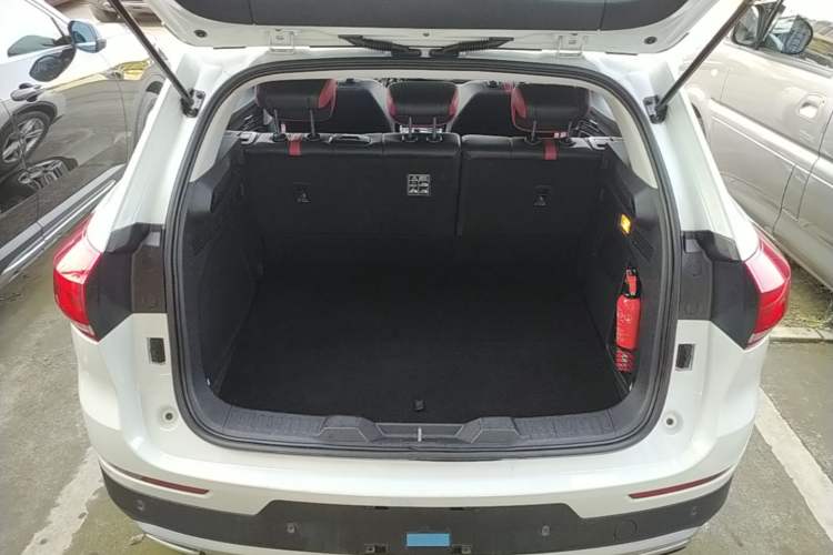 Used Haval H4 2018 Red-Label 1.5 GDIT DCT Fashion Edition Trunk