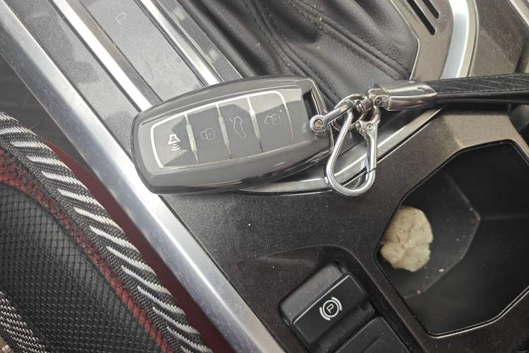 Used Haval H4 2018 Blue Label 1.5 GDIT DCT Fashion Edition Vehicle Key